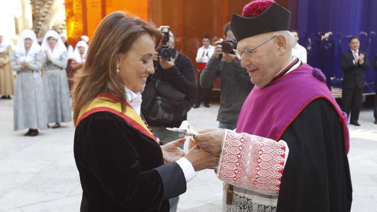 Nuria Lesmes y Primo Lucio Panero.