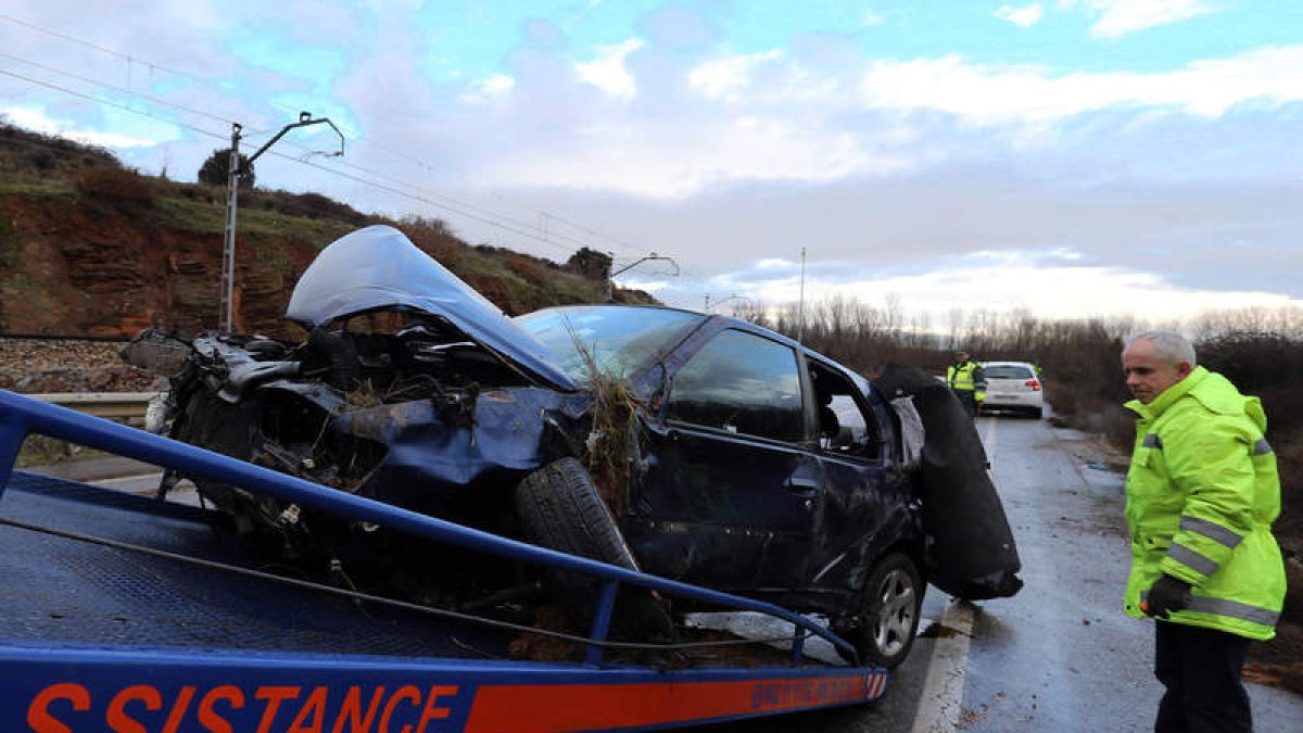 El accidente ocurrió a la salida de una curva, en el límite entre Bembibre y Congosto.