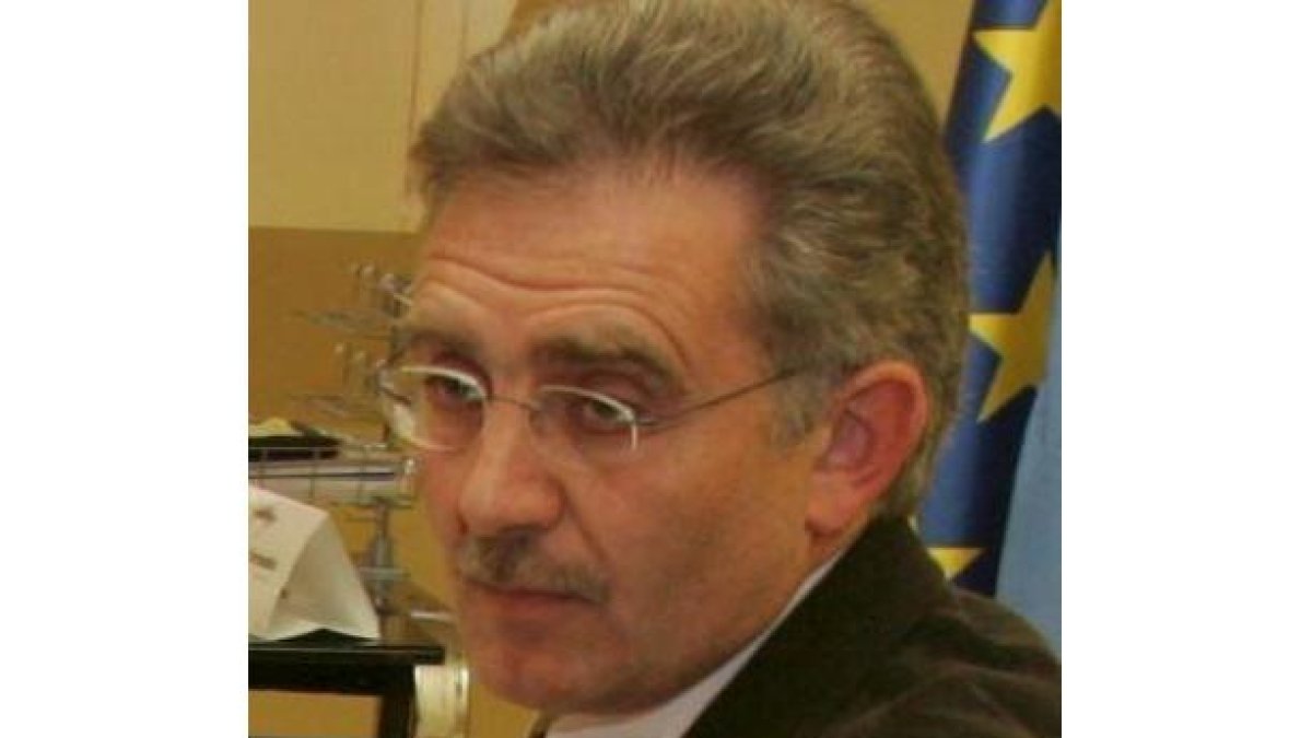 El alcalde electo de Vega, Santiago Rodríguez (PSOE)