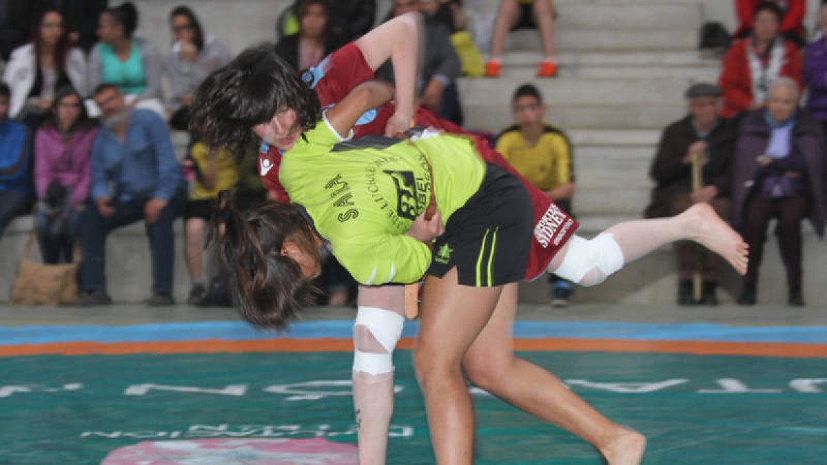 «Risinas» comenzó anotando para «Las Leonas», pero Prioro-Valdeón firmó el cuarto tItulo.
