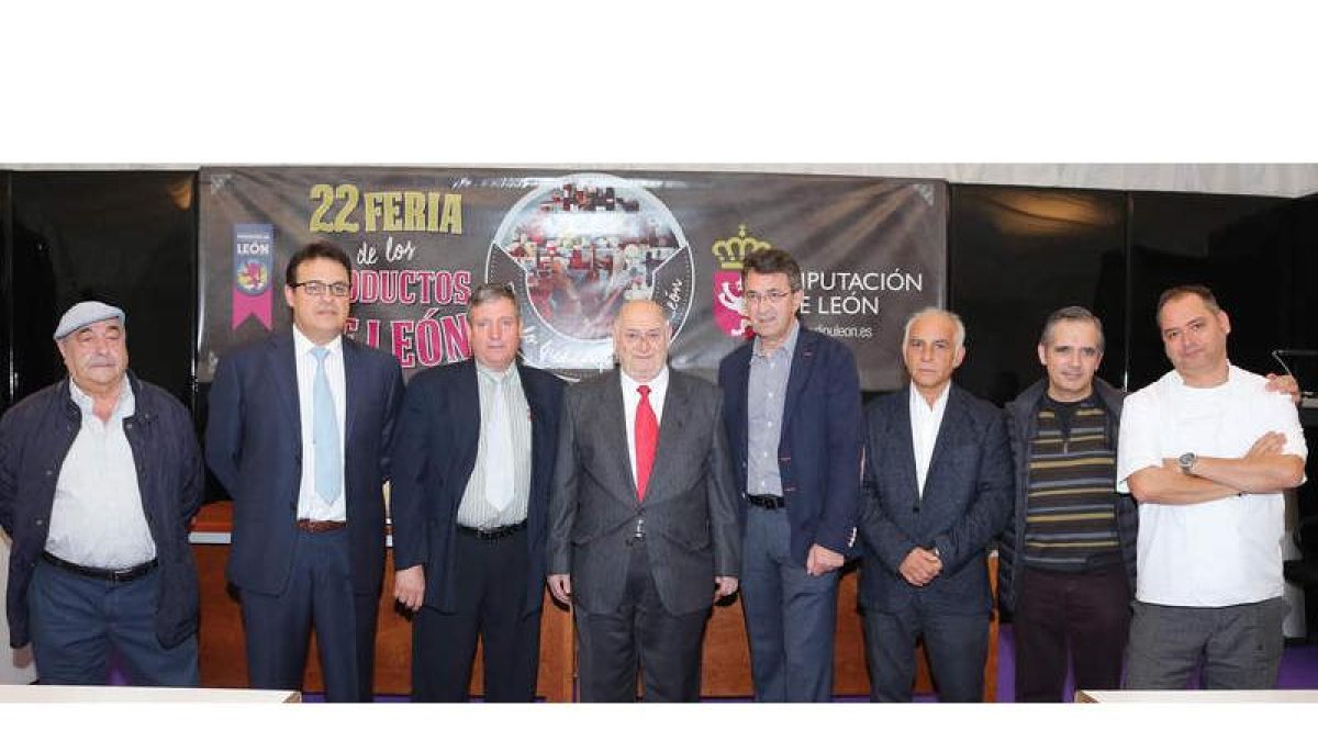 César García, Javier Losada, Pedro Fernández, Santiago Pérez, Martínez Majo, Del Egido, Alfonso Alonso y Alberto Pérez