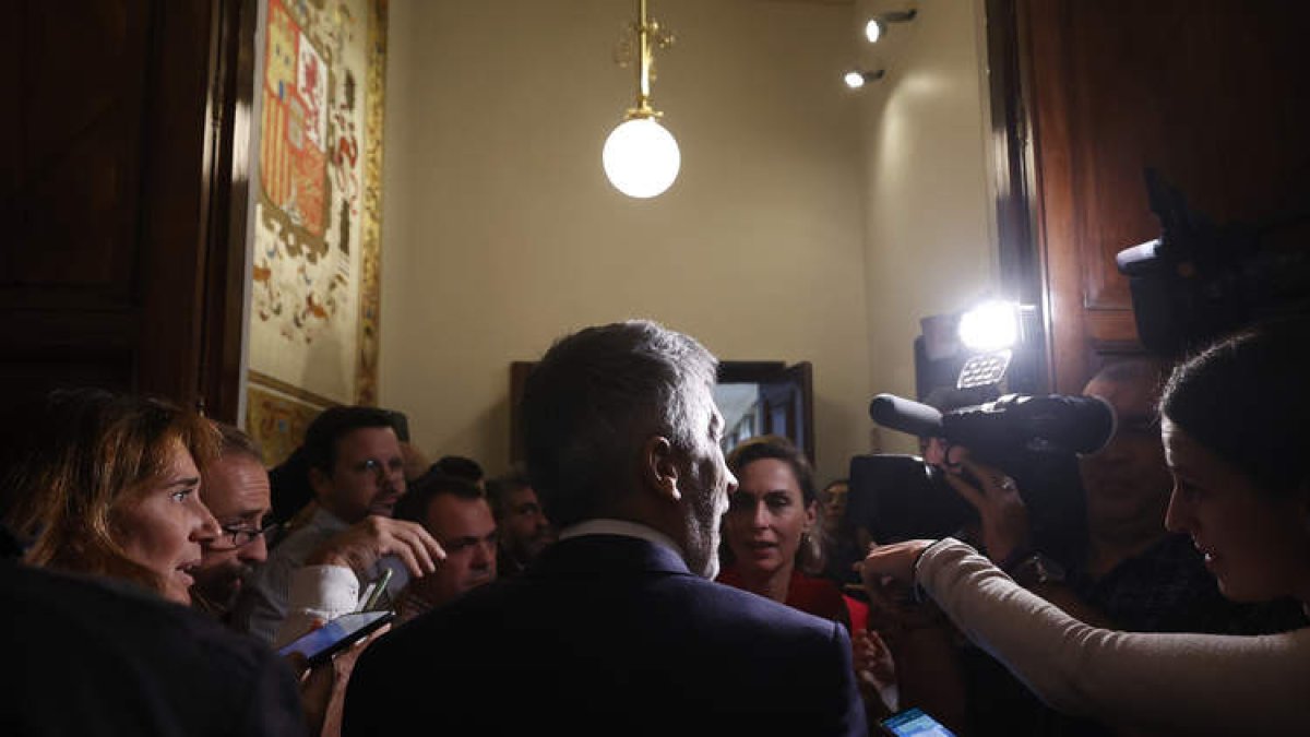 El ministro Fernando Grande-Marlaska, ayer, en el Congreso. JAVIER LIZÓN