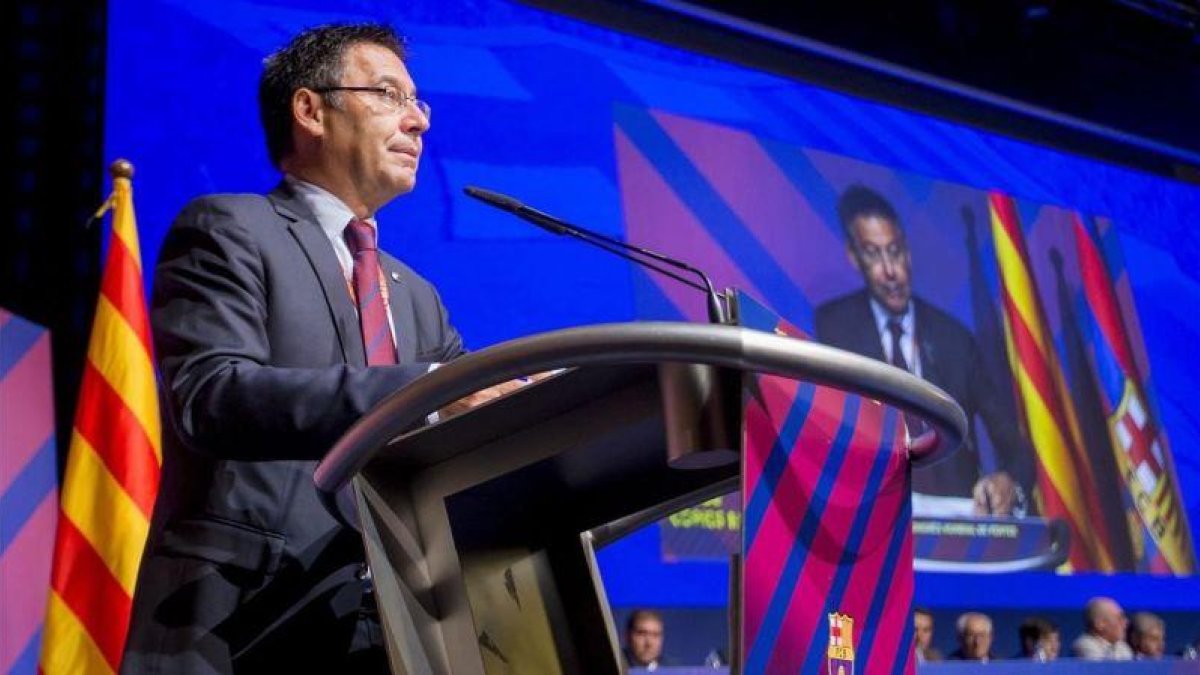 Josep Maria Bartomeu, durante su discurso ante el congreso de peñas azulgranas.