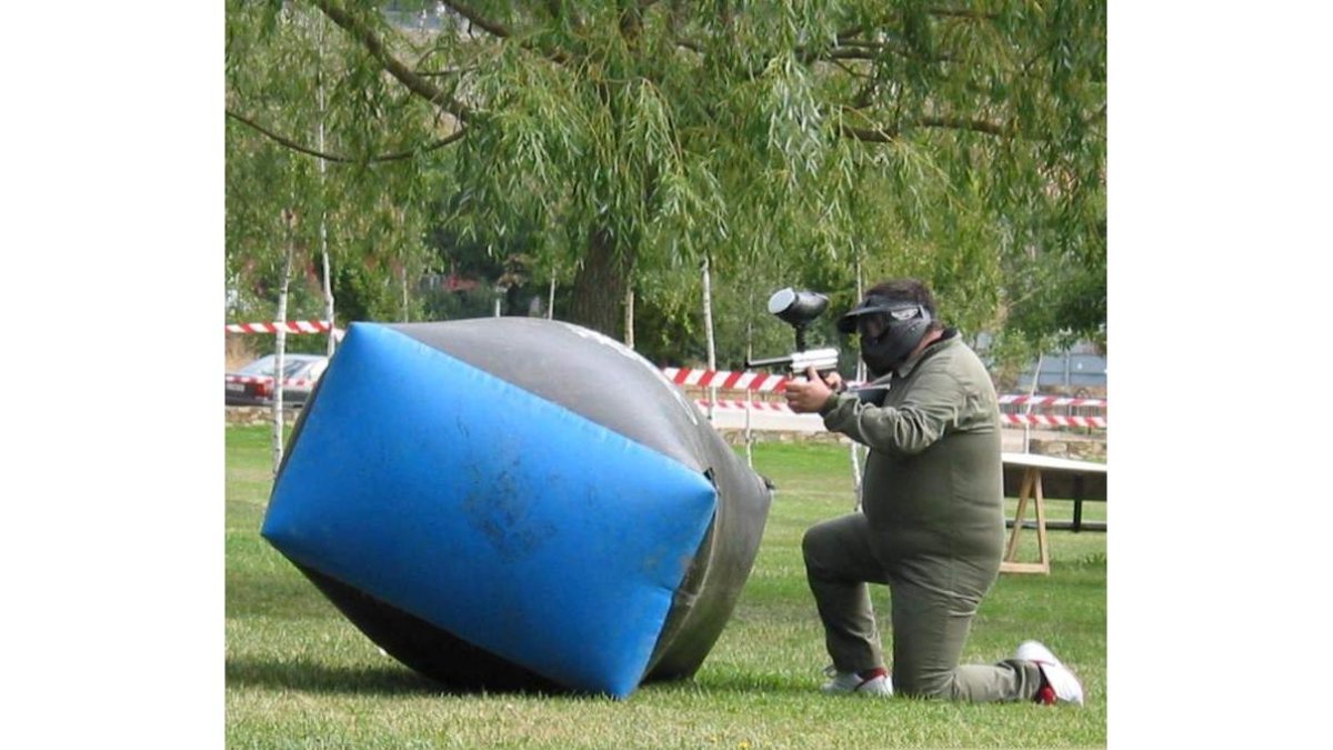 Imagen de archivo de una actividad de paintball en León.