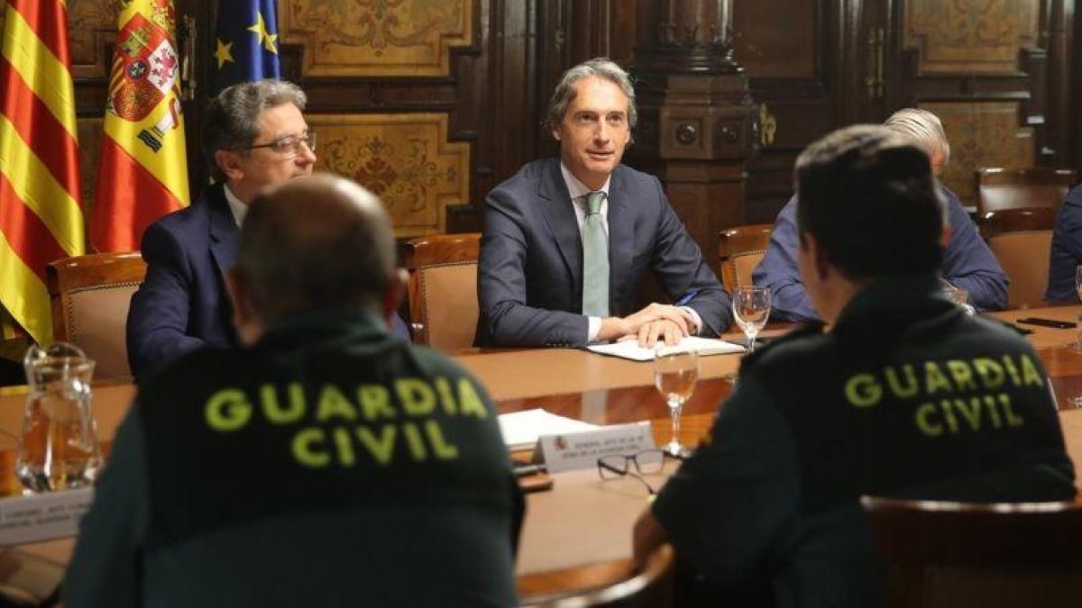 De la Serna presidió la reunión del comité de crisis por El Prat el pasado viernes en Barcelona.