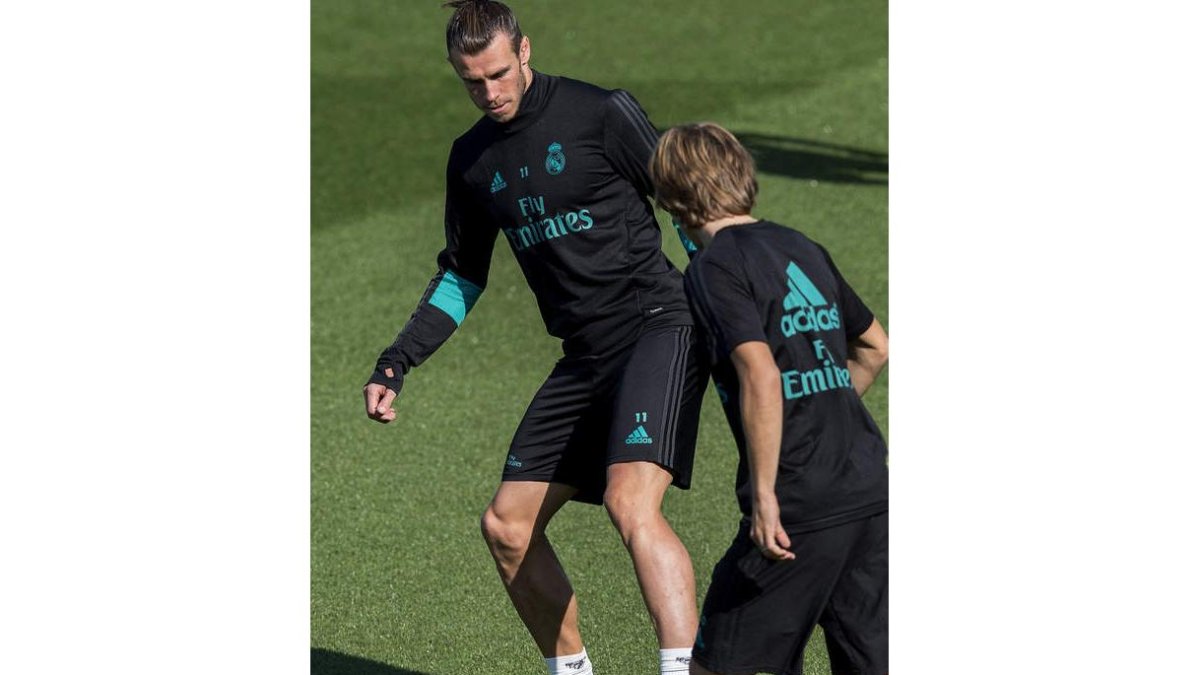 Gareth Bale ya entrena al mismo ritmo que sus compañeros. R. J.