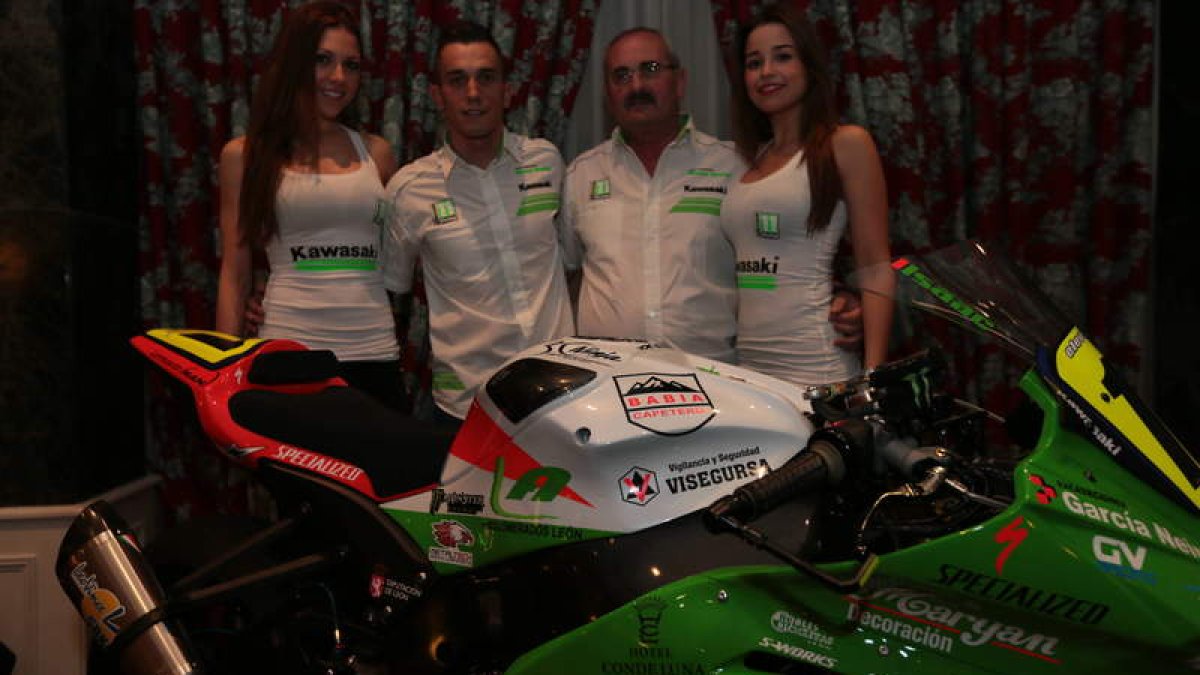 Isaac García con la Kawasaki con la que repetirá experiencia en la Copa de España de velocidad.