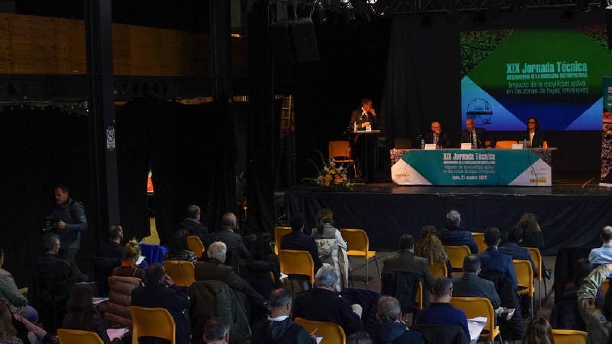 El Observatorio de la Movilidad se citó ayer en León. MIGUEL F. B.