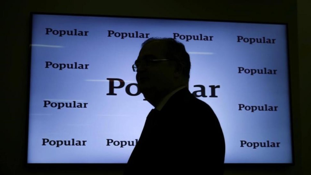 El expresidente del Banco Popular, Ángel Ron, durante la presentación de resultados del 2016.