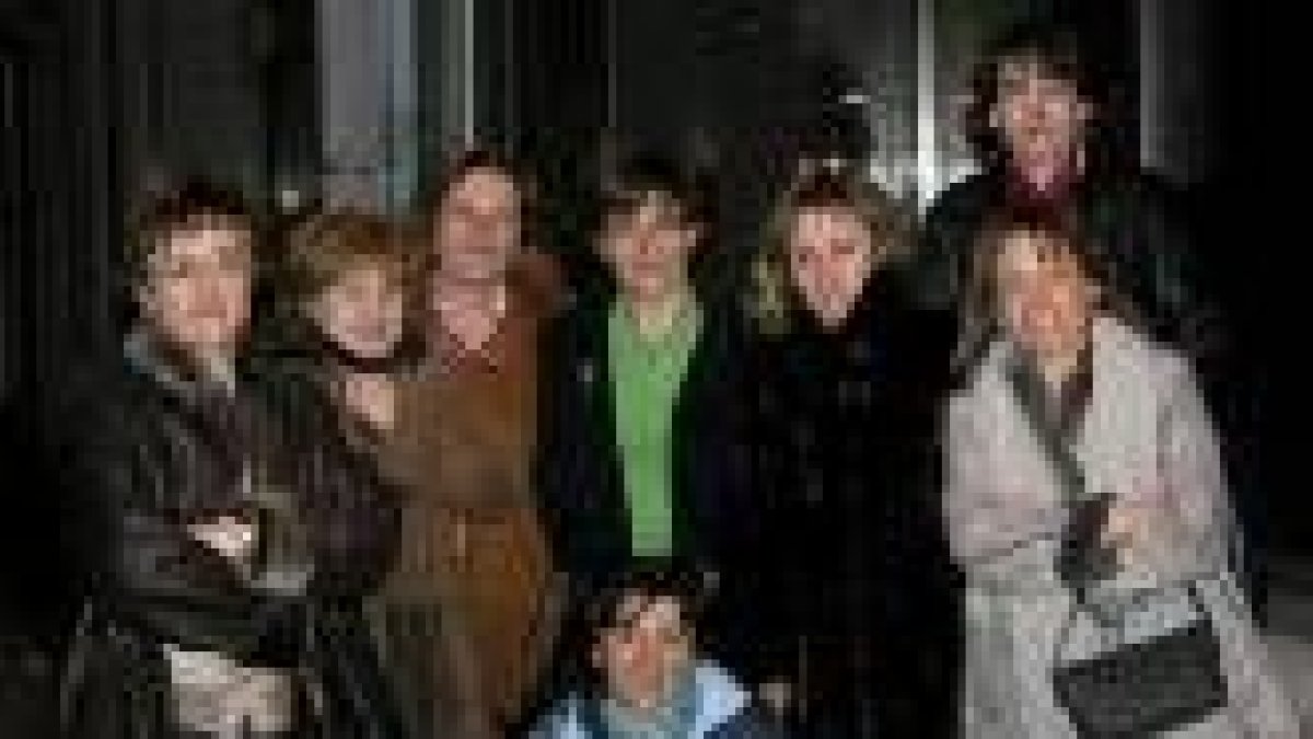 Un grupo de asistentes a la cena de antiguos alumnos de Santa Catalina de Sena