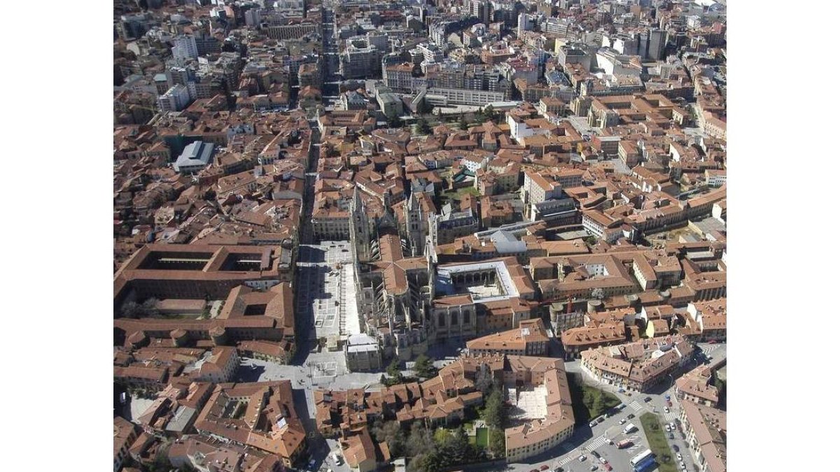 En la ciudad se cuentan cerca de 7.500 edificios que deben pasar la ITC hasta el 2017.