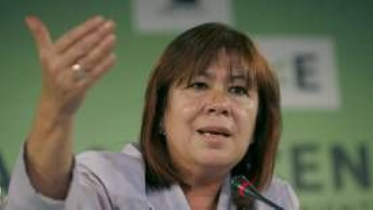 Cristina Narbona, ayer durante unas conferencias sobre medio ambiente