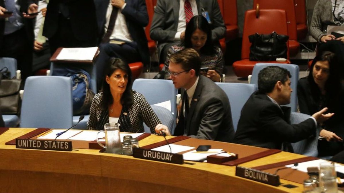 La embajadora de EEUU ante la ONU, Nikki Haley, en la reunión del Consejo de Seguridad