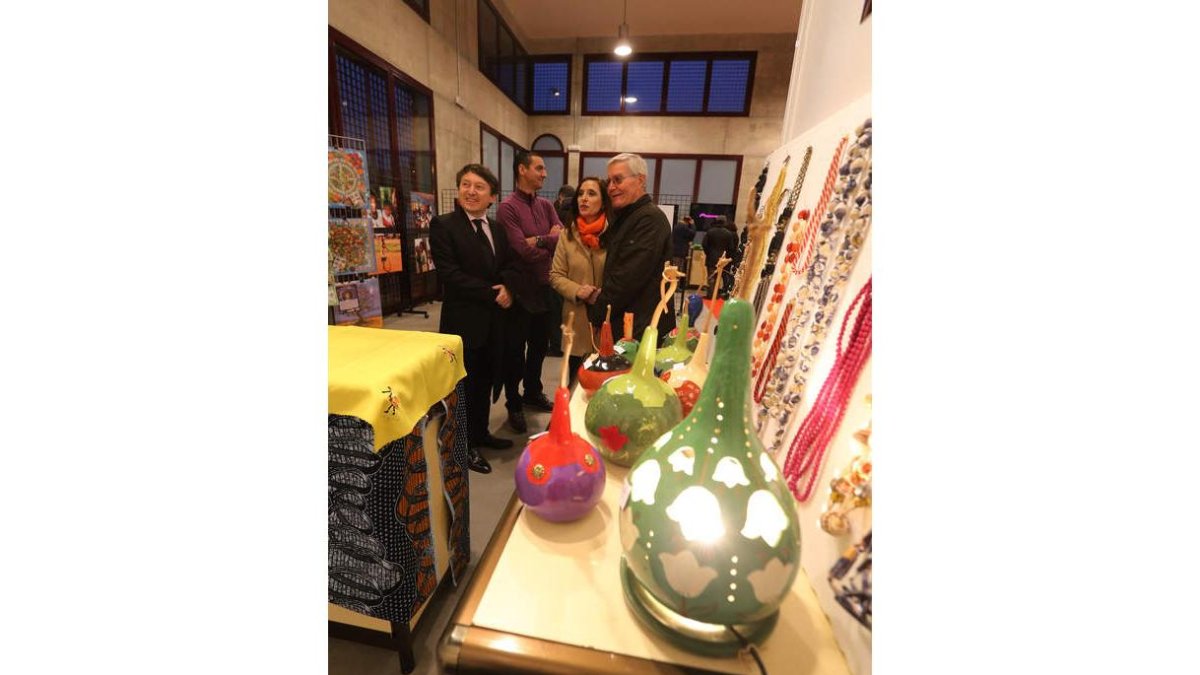 Samuel Folgueral visitó en la tarde de ayer la muestra.