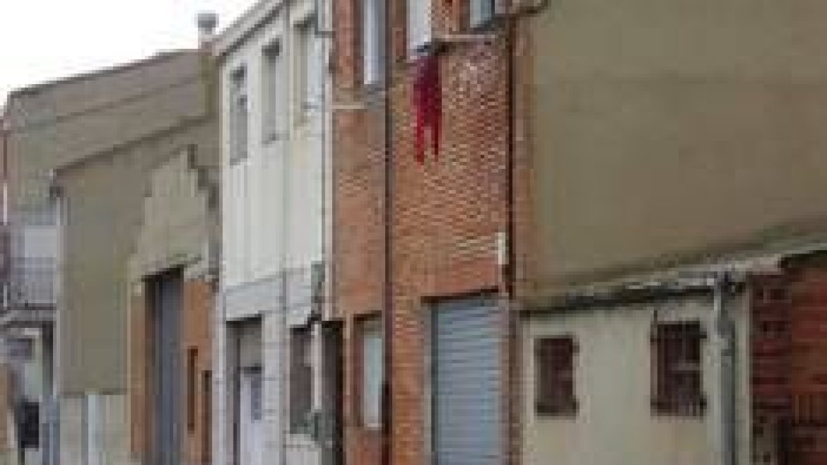 Las dos personas que resultaron intoxicadas vivían en el número 21 de la calle La Golondrina