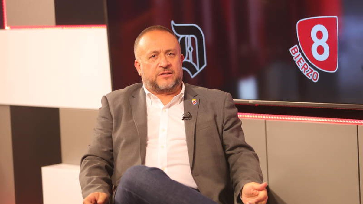 Courel, Domínguez, Blanco y Joaquín Torné, ayer en La 8. LDM