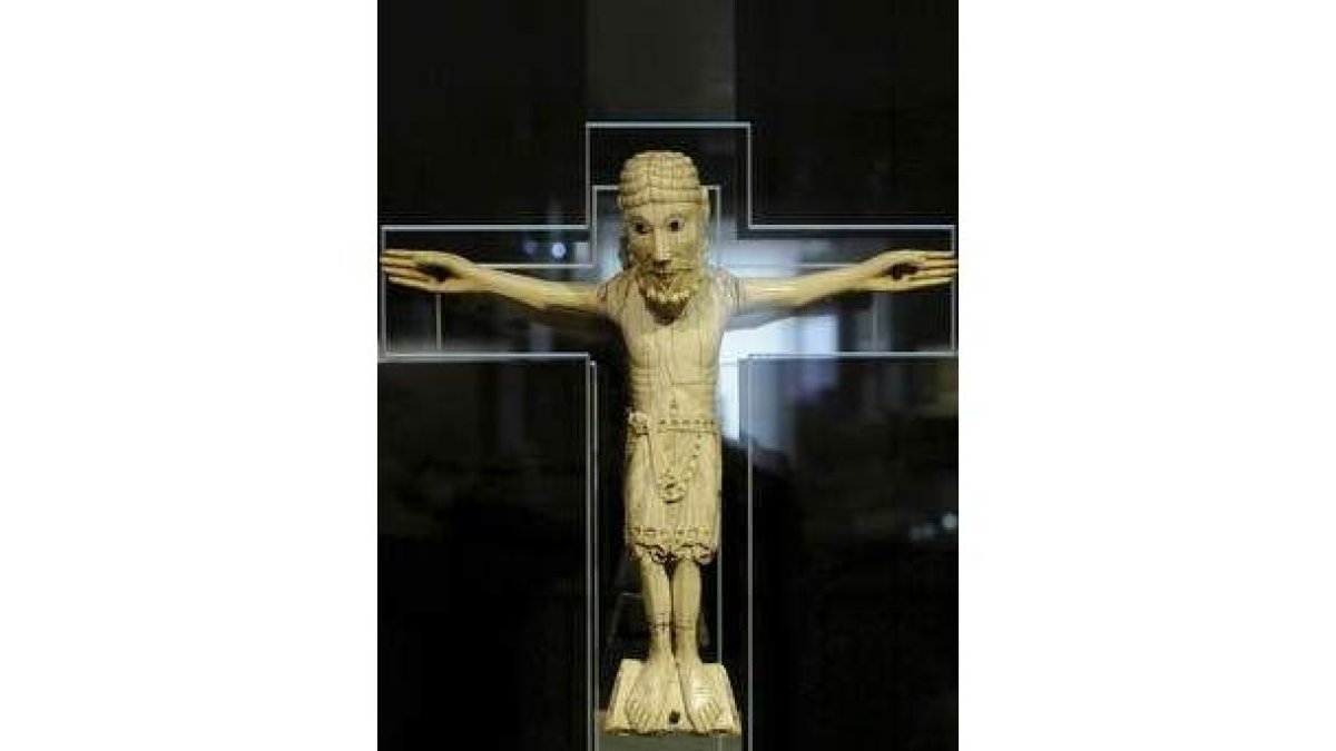 El Cristo de Carrizo, hoy en el Museo de León.