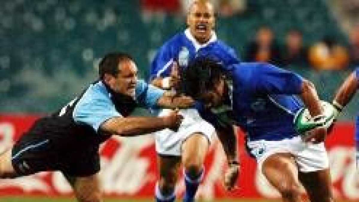 Uruguay no pudo nunca con Samoa y eso le llevó a caer derrotado con holgura en el partido de ayer