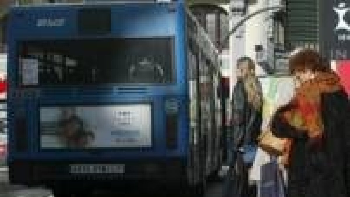 Los autobuses de Navatejera y Villaobispo llegarán a Santo Domingo cada media hora