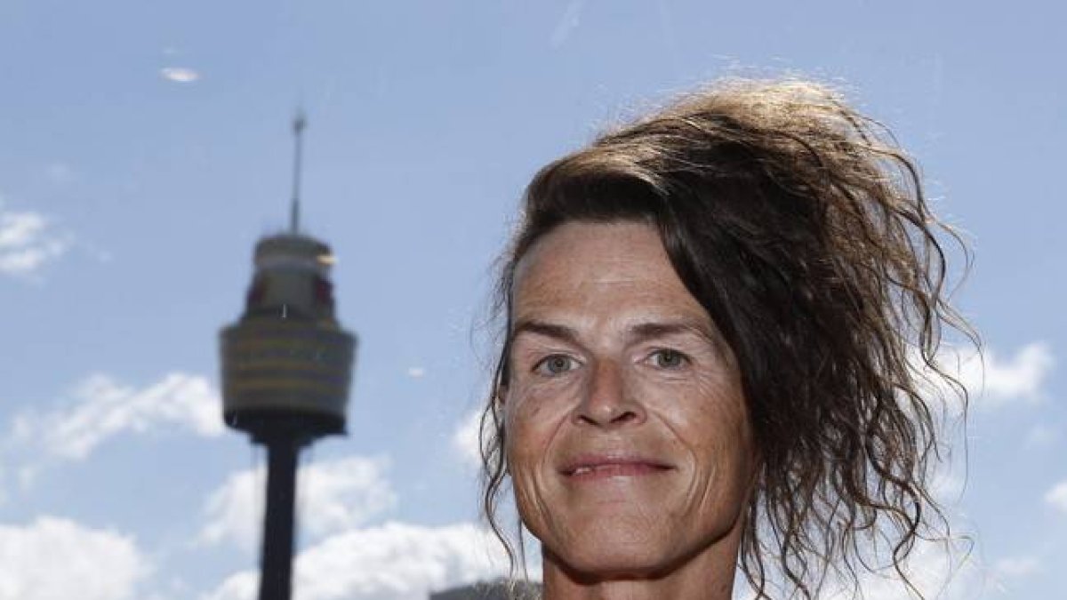 Norrie May-Welby posa después del fallo de la corte de Australia, que le ha dado la razón al legislar a favor del 'tercer' sexo.