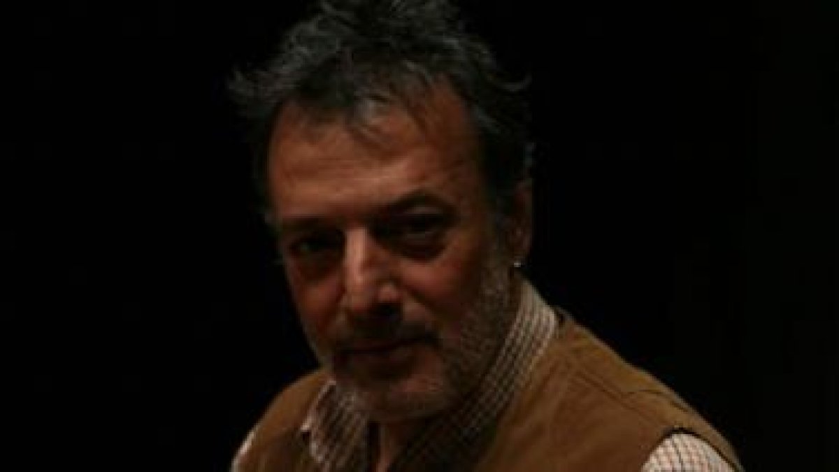 José Maya, uno de los protagonistas de este montaje sobrevolado por el 'conflicto vasco'.