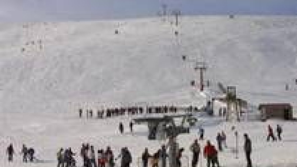 Aspecto de parte de las precarias instalaciones que, a duras penas tienen los «Amigos del Morredero»