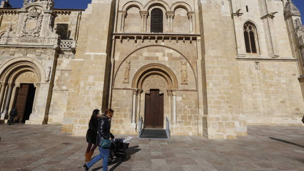 Puerta del Perdón que se abrirá el domingo con motivo del Año de la Misericordia.