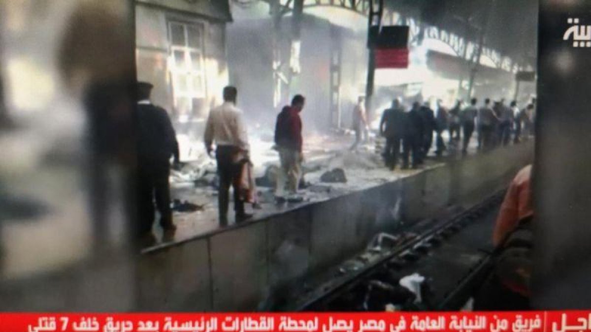 Interior de la estación de El Cairo tras el incendio.