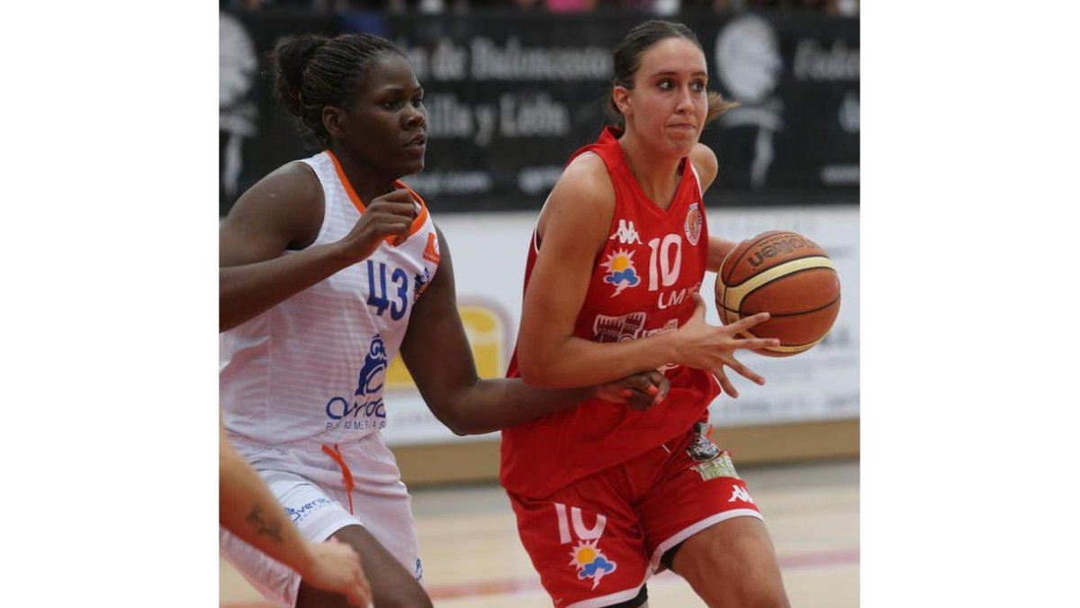 Herrera anotó ocho puntos para el Pajariel Bembibre.