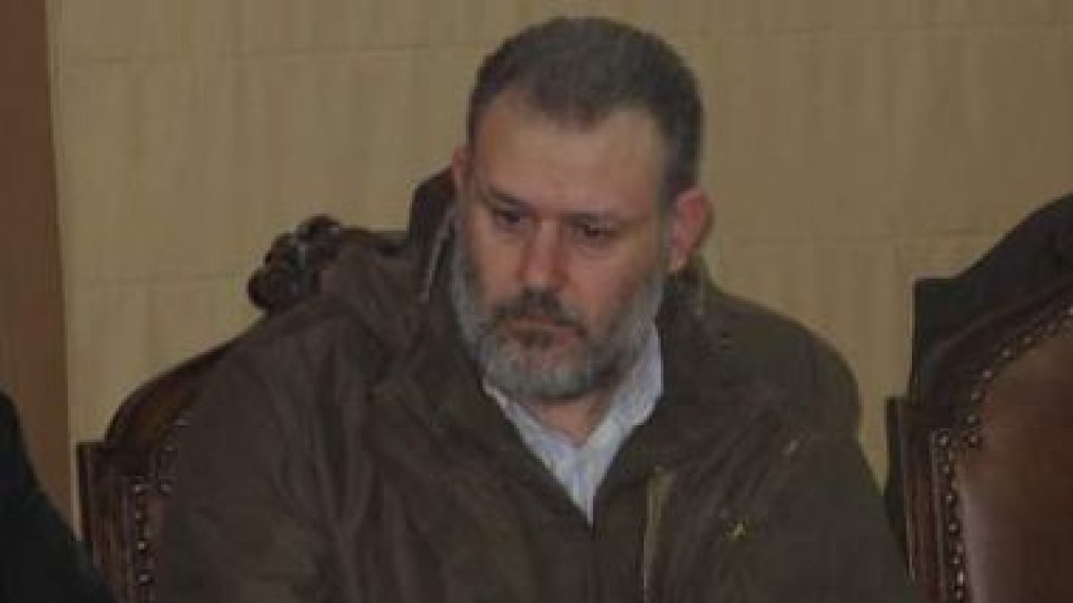 Alvarado descarta una refundición entre el PP y el CIC en Cistierna