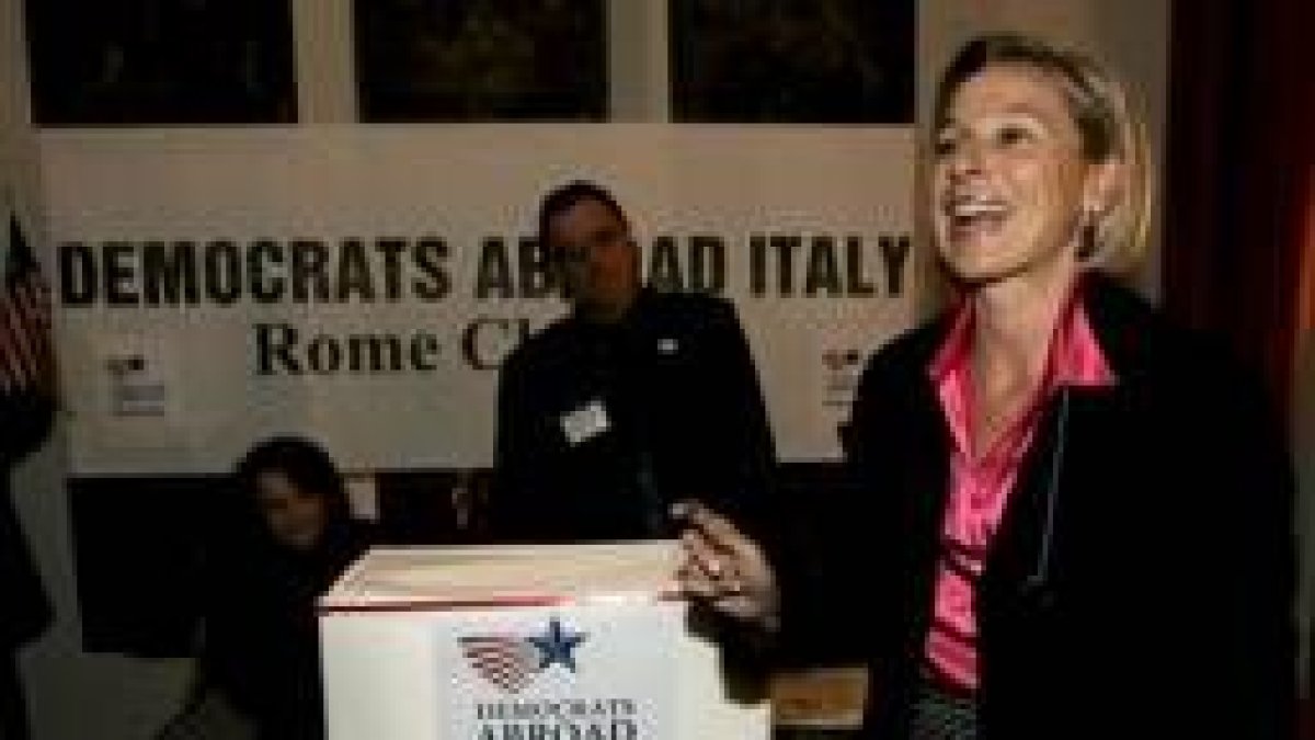 La ministra de Deportes italiana, Giovanna Melandri, que nació en Estados Unidos, votó ayer en Roma