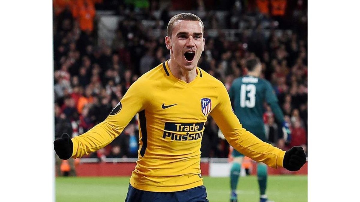 Antoine Griezmann celebra el gol del empate que acerca al Atlético a la final. ANDY RAIN
