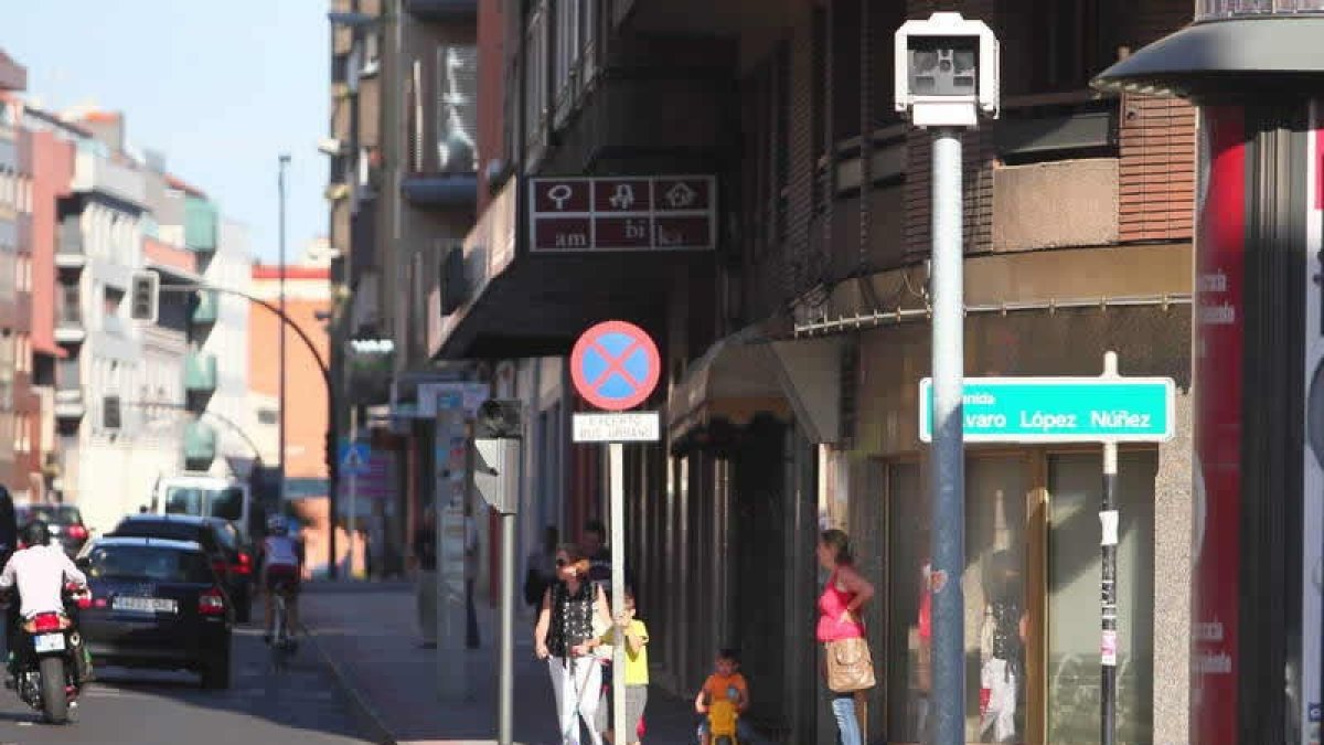 El foto rojo de Padre Isla con Eras, próximo a sancionar.