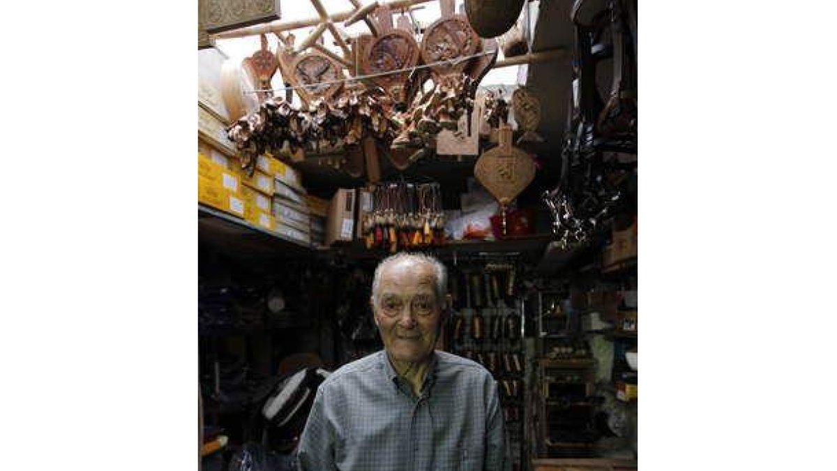 Jesús F. Salvadores