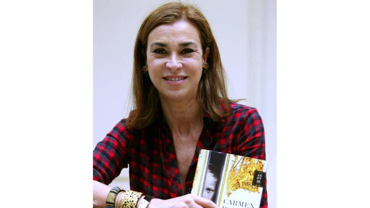 La escritora Carmen Posadas, que vuelve a la actualidad literaria