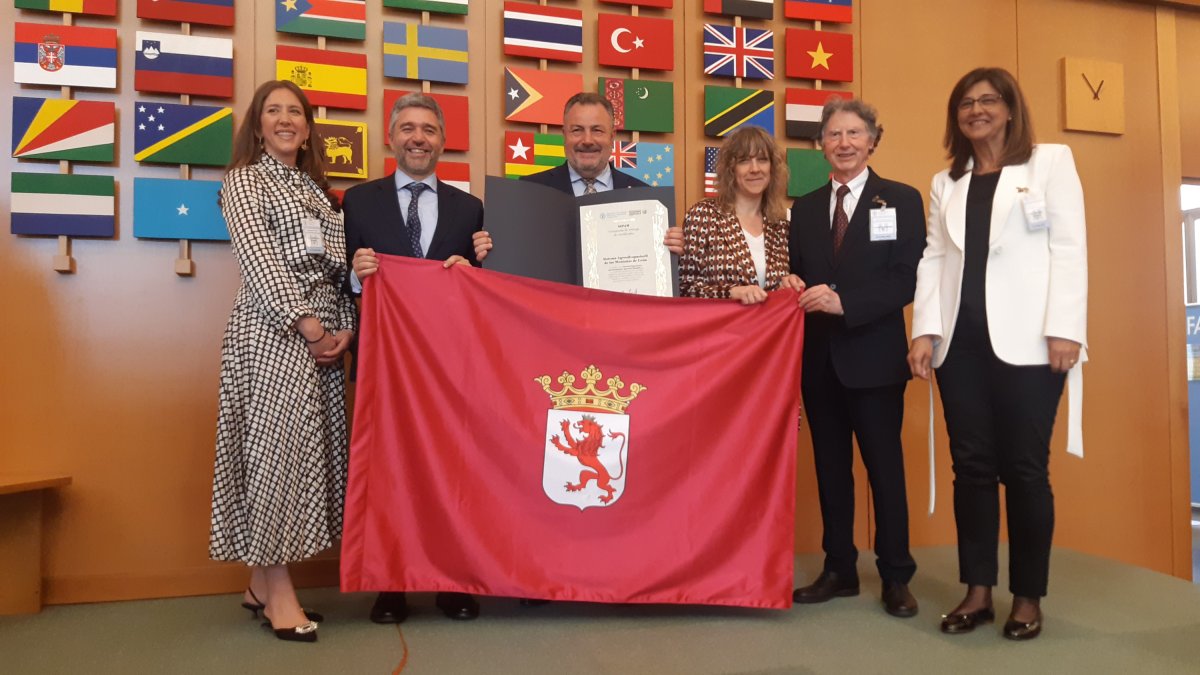 Ceremonia de entrega del certificado Sipam. DL