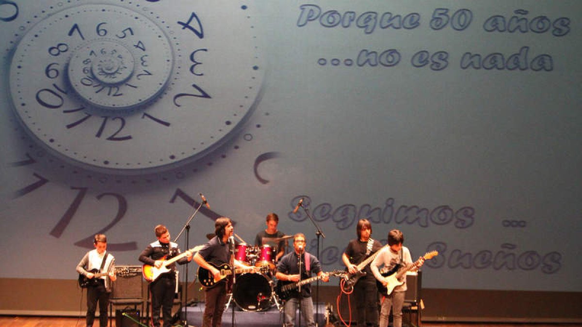 La Gala del 50 Aniversario de Asprona ofreció también actuaciones musicales.