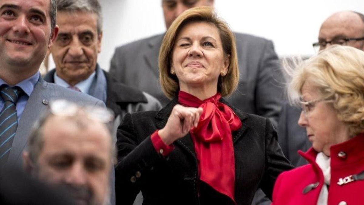 La ministra de Defensa, María Dolores de Cospedal, en un acto oficial en Santa Cruz de Retamar (Toledo).