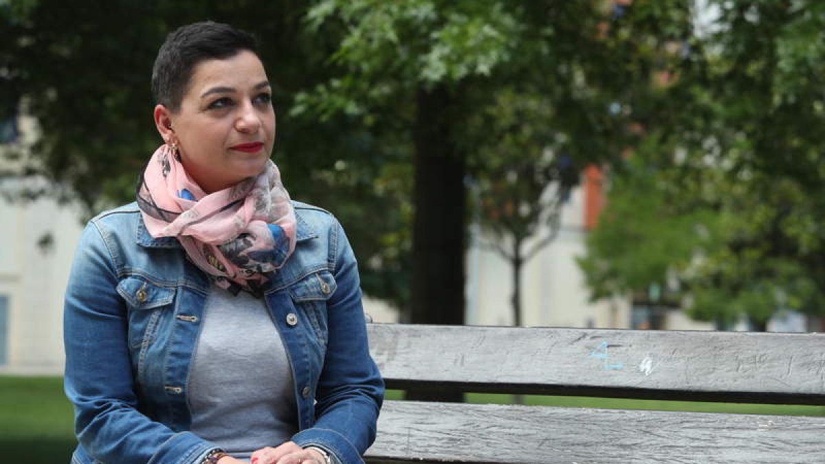 Eva María Arias fue diagnosticada de cáncer de mama en junio del año pasado. ANA F. BARREDO