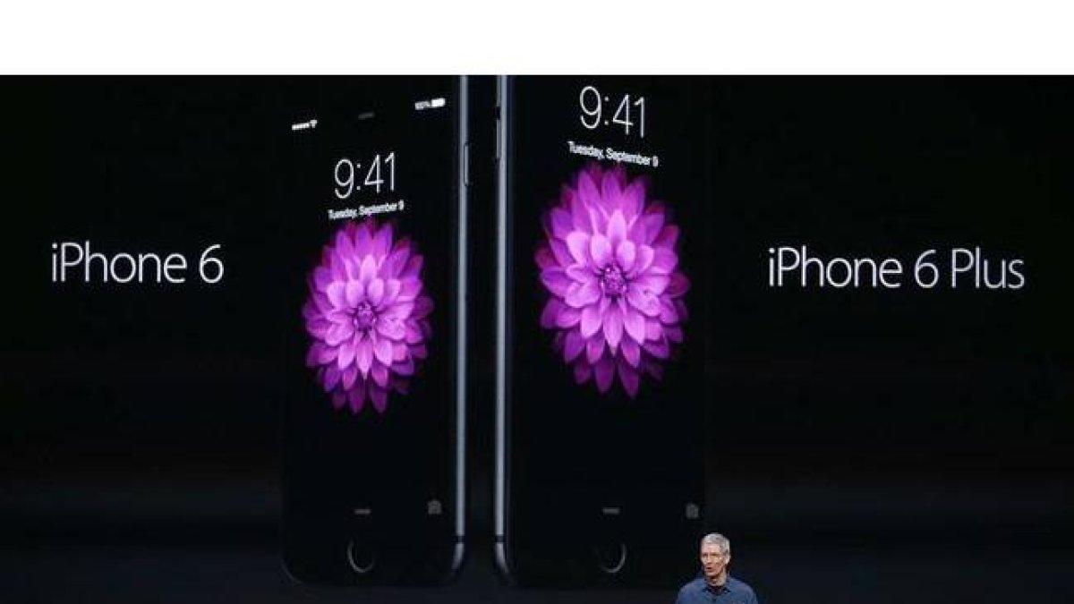 Tim Cook, consejero delegado de Apple, presenta los nuevos iPhone 6.
