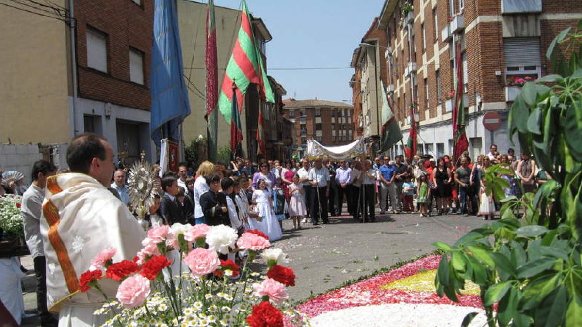 Las Fiestas de La Robla combinan este año devoción, tradición y fe en un programa cargado de actos para todos los públicos.