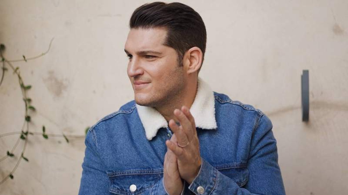 El cantante Manu Tenorio llega a Gordoncillo en su gira promocional ‘La verdad’, esta noche a las 22.00 horas. DL