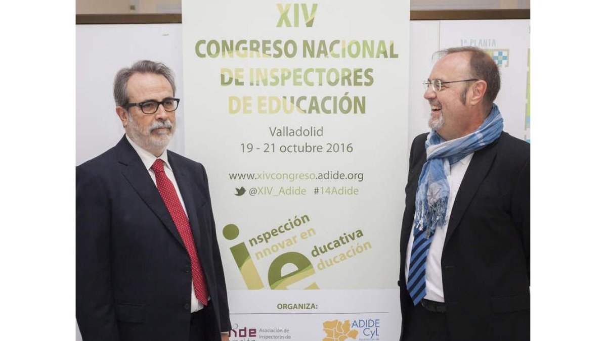 El consejero Fernando Rey y Carlos Utrera, ayer en Valladolid. R.G.