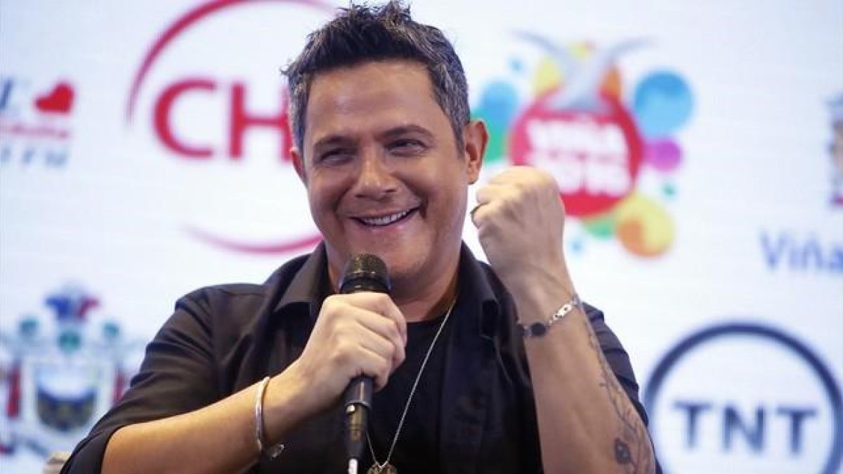 Alejandro Sanz, durante la rueda de prensa que ha dado en el Festival Viña del Mar, este martes.