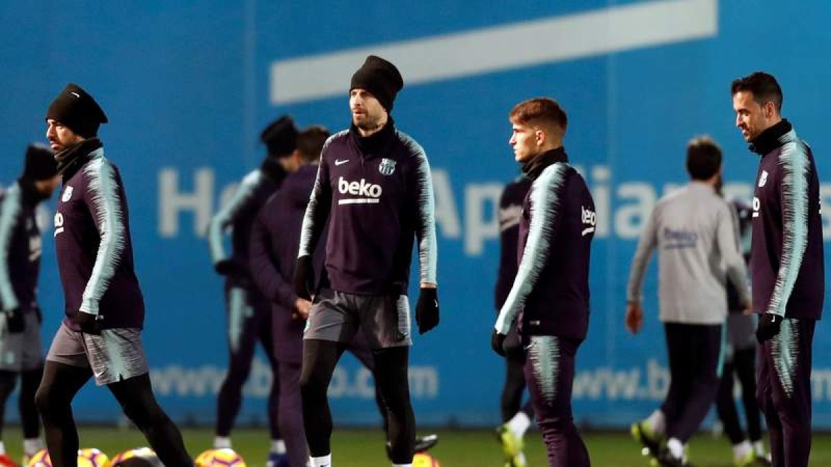 La plantilla azulgrana, durante su último entrenamiento antes de enfrentarse al Leganés. TONI ALBIR