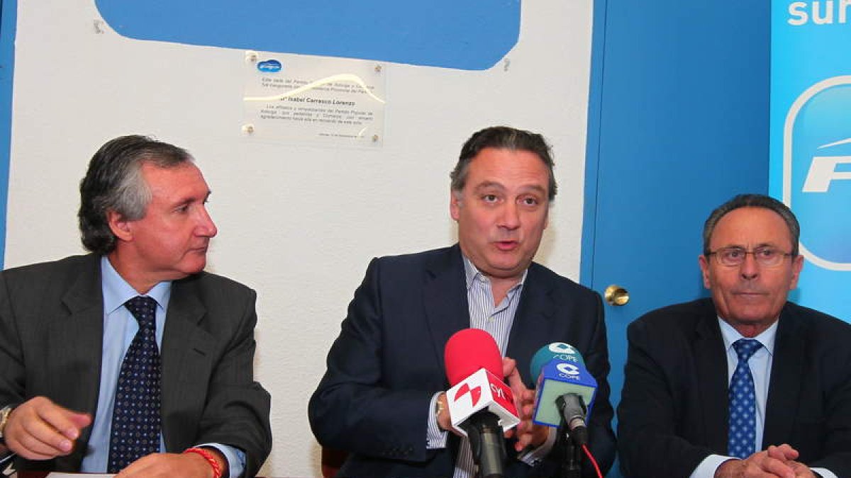 Tato Bardal, Alfredo Prada y Sindo Castro, en Astorga.