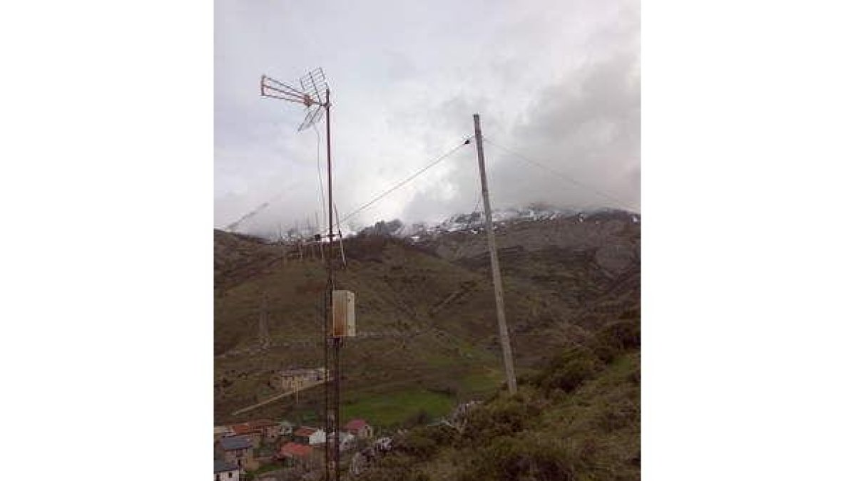 Los vecinos tienen que buscar la señal de TV por su cuenta.