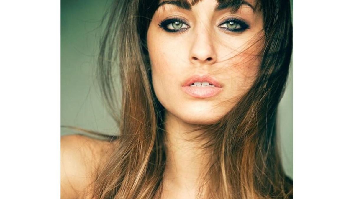 La actriz Hiba Abouk en su perfil de Instagram.