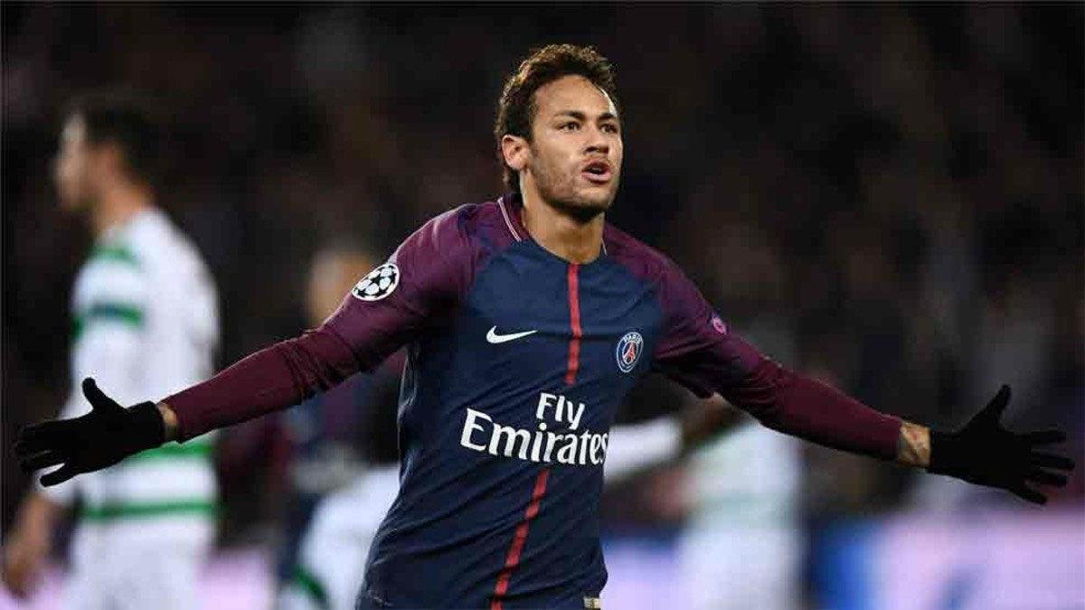 Neymar celebrando un gol con la camiseta del PSG /