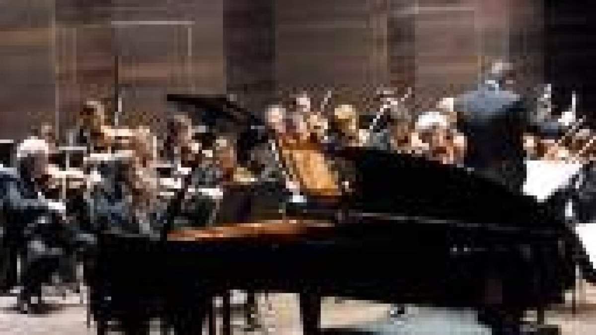 Imagen del concierto que ayer ofreció en León la Sinfónica de Asturias